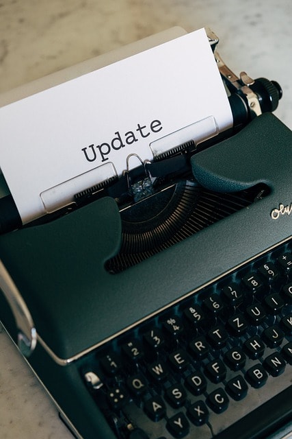 typewriter with the words update symbolizing how you can run split tests to boost your product listing